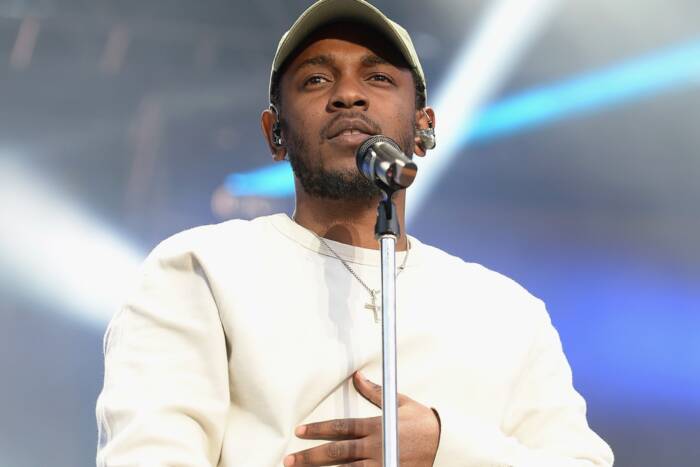 https___hypebeast.com_image_2020_10_kendrick-lamar-universal-music-group-001 Kendrick Lamar Signs With Universal Music Publishing Group! 