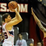 Atlanta Hawk Kyle Korver Records 90 Straight Games With a 3 Pointer Made (Video)
