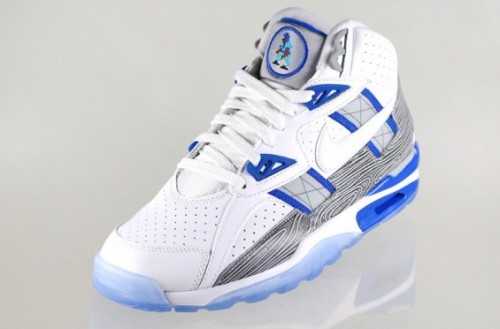 air trainer sc broken bats