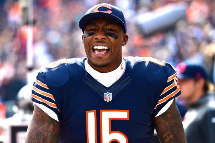 a1e09c78d99420e554bb61945041d69f_crop_north Fight Night: Bears' Brandon Marshall Offers Twitter Troll $25K To Fight Him 