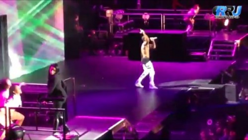 nickitrey-500x282 Trey Songz Brings Nicki Minaj On Stage During The 'Between The Sheets' Tour In LA! (Video)  