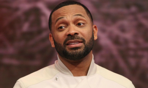 Screen-Shot-2015-08-18-at-8.40.55-AM-500x297 Tweetin' Aint Cheatin': Mike Epps Caught Attempting To DM Another Woman By His Wife  
