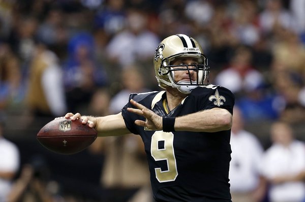 CSwkrAqU8AAlpK8 7th Heaven: New Orleans Saints QB Drew Brees Throws 7 Touchdown Passes In (52-49) Victory Over the New York Giants  