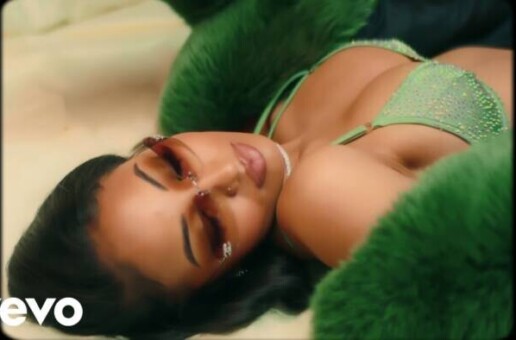 Shenseea and 21 Savage team up for a new video for “R U That”